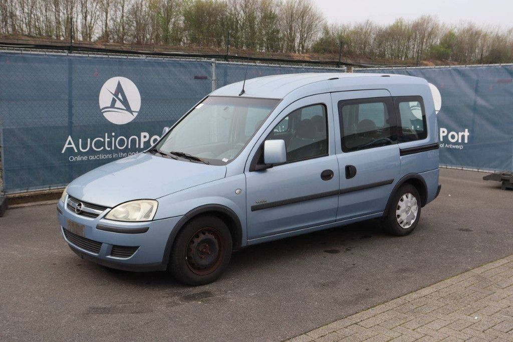 Passenger car Opel Combo Diesel 100hp 2004 (Margin)