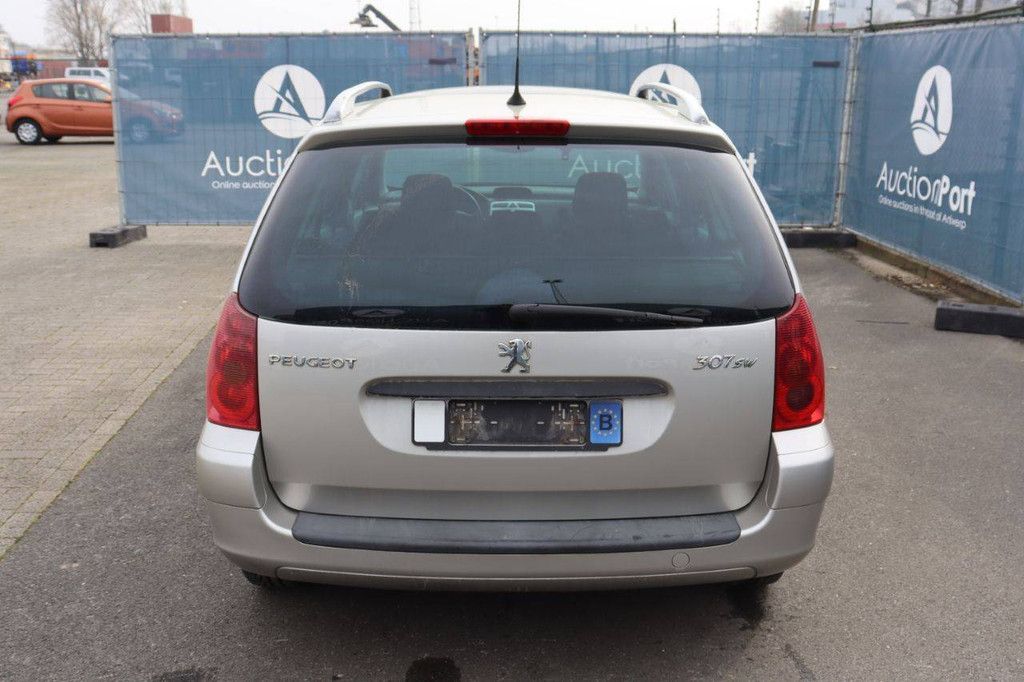 Passenger car Peugeot 206 Petrol 110hp 2005 (Margin)