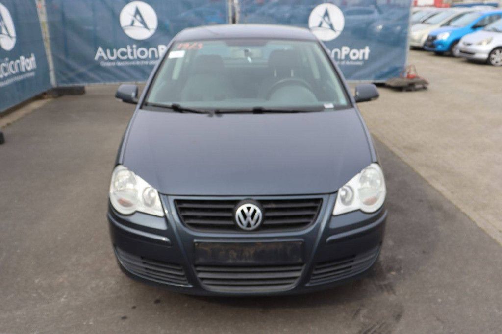Passenger car Volkswagen Polo Petrol 80hp 2008 (Margin)