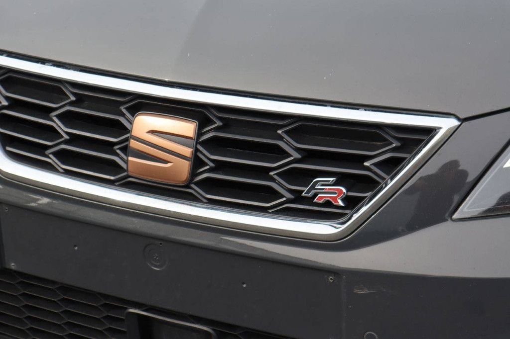 Passenger car SEAT LEON Petrol 190hp 2019 (Margin)