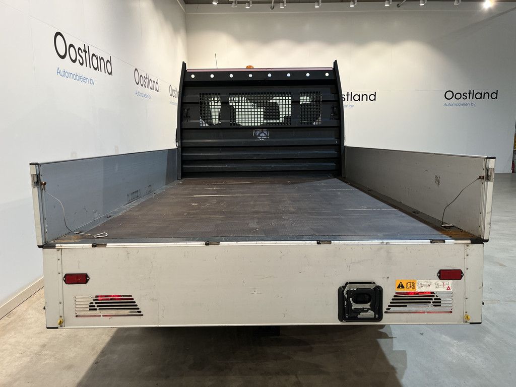 Ford Transit 350 2.0 TDCI L2H1 Trend Open Laadbak / Euro 6 / Trekhaak / Airco / Cruise Control / 3-Zits