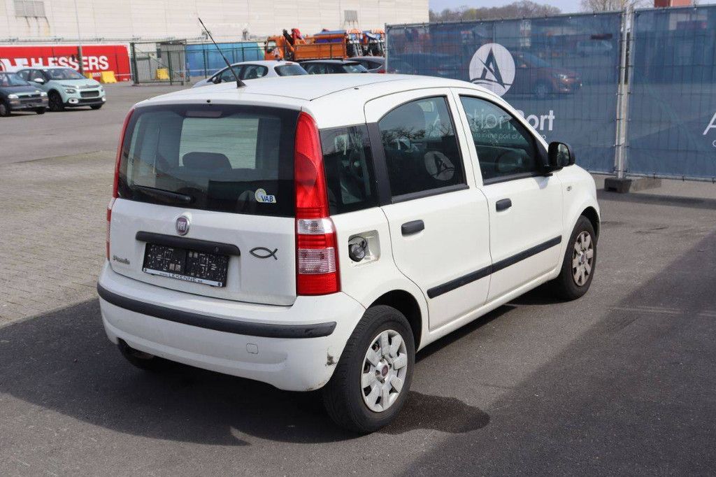 Pkw Fiat Panda Benzin 60 PS 2010 (Marge)