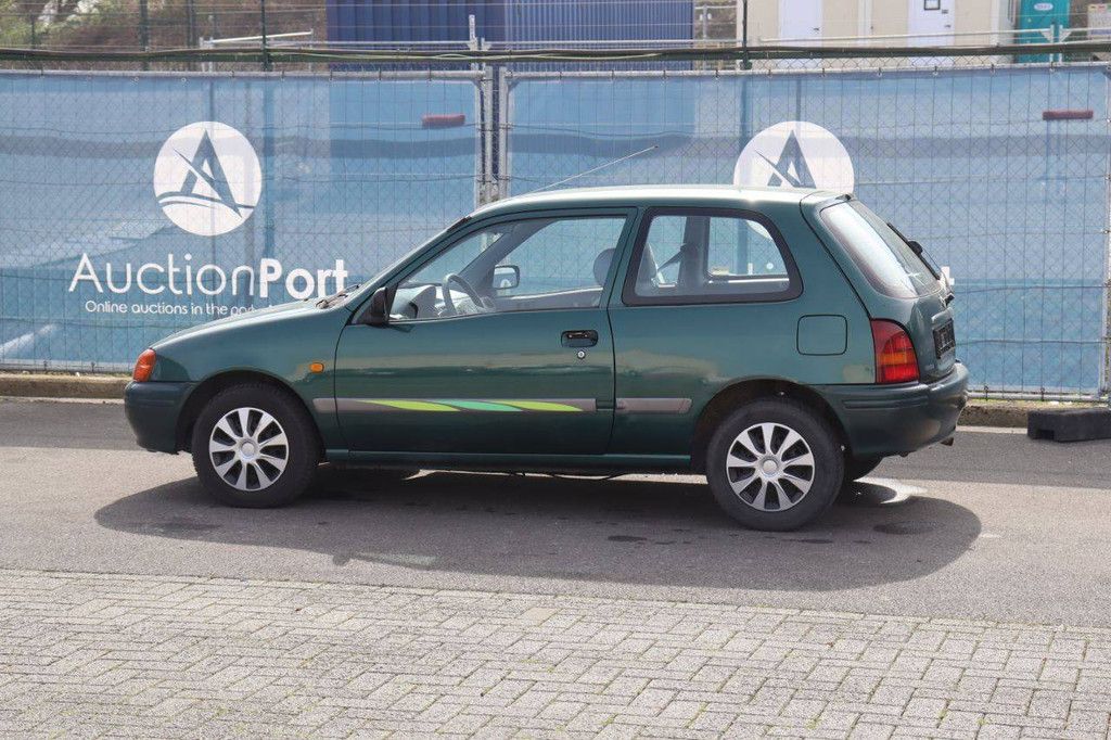 Toyota Starlet Benzin 83 PS Pkw 1996 (Margin)