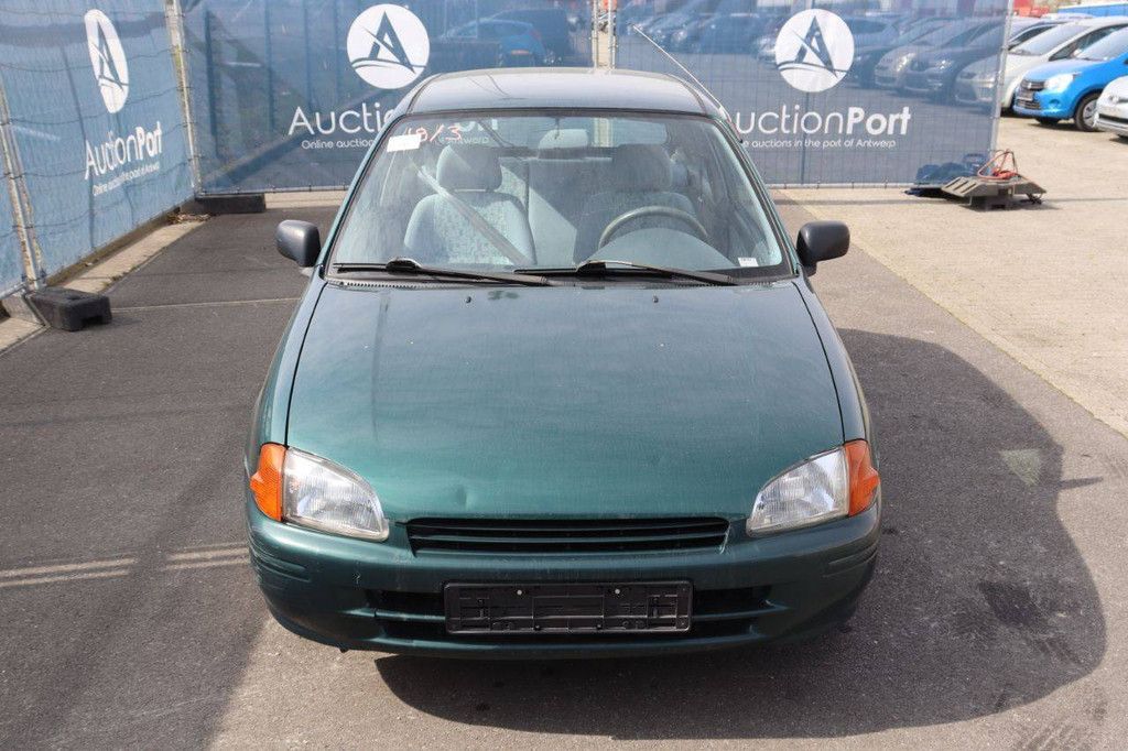Toyota Starlet Benzin 83 PS Pkw 1996 (Margin)