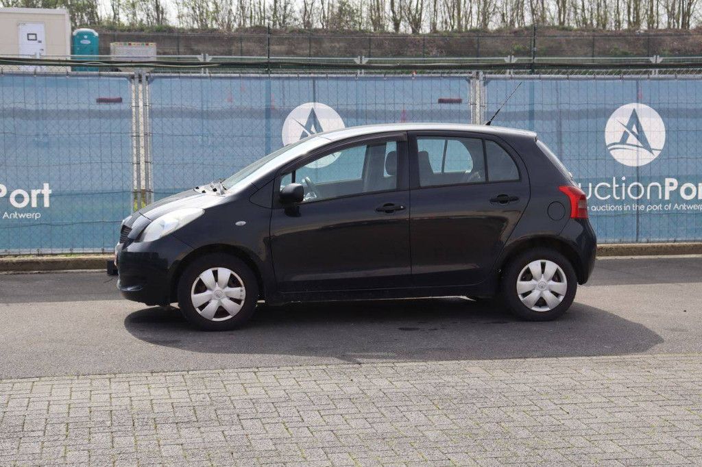 Pkw Toyota Yaris Benzin 69 PS 2009 (Marge)