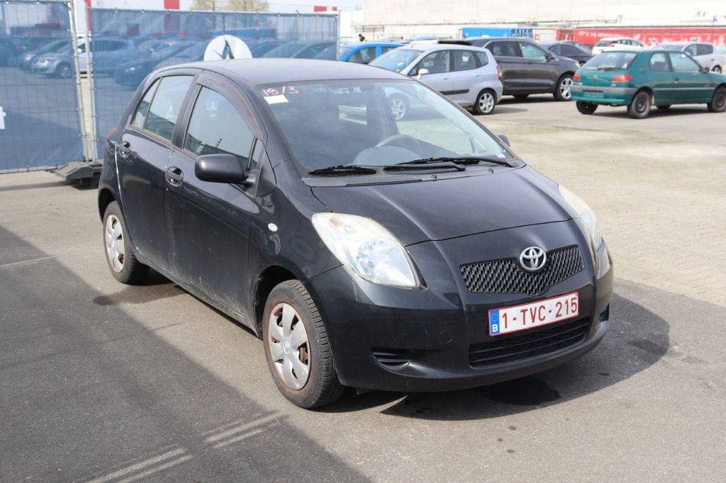 Pkw Toyota Yaris Benzin 69 PS 2009 (Marge)