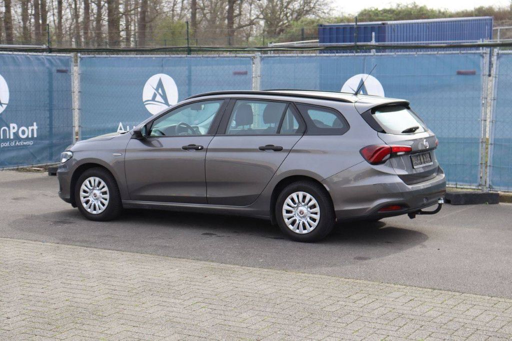 Pkw Fiat Tipo Benzin 95 PS 2018 (Marge)