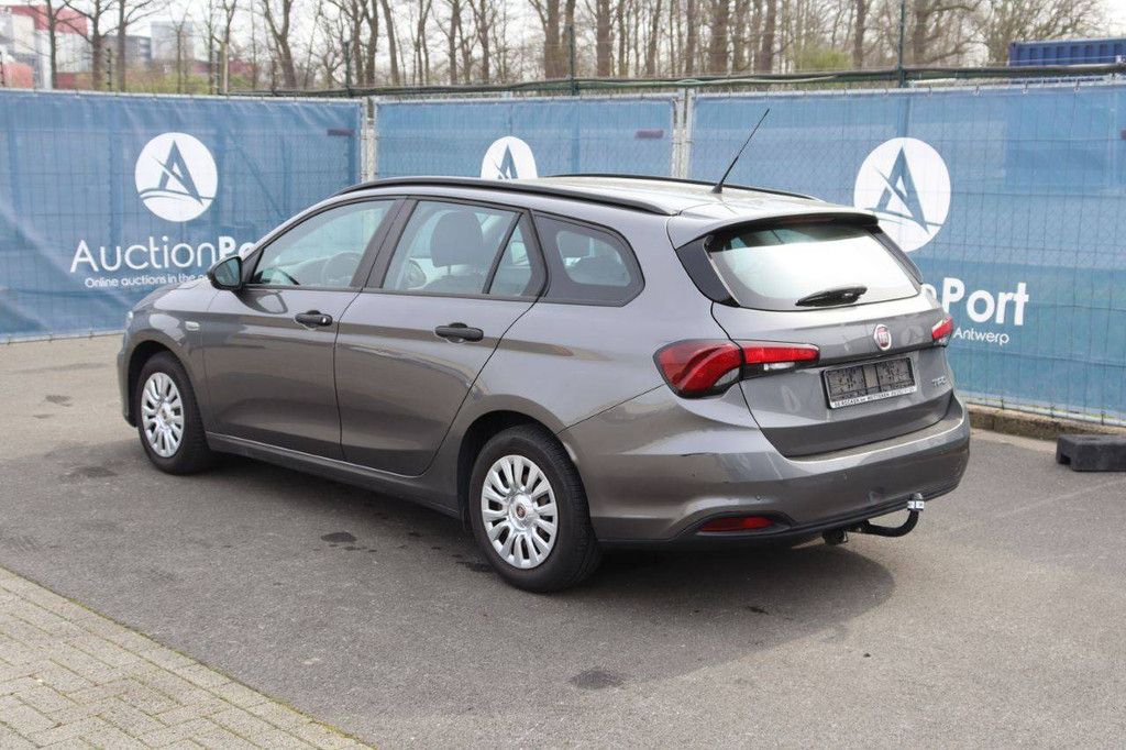 Pkw Fiat Tipo Benzin 95 PS 2018 (Marge)