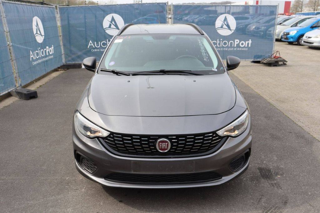 Pkw Fiat Tipo Benzin 95 PS 2018 (Marge)