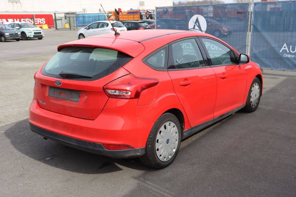 Passenger car Ford Focus Petrol 85hp 2015 (Margin)