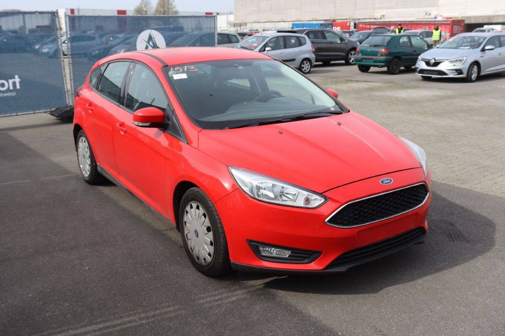 Passenger car Ford Focus Petrol 85hp 2015 (Margin)