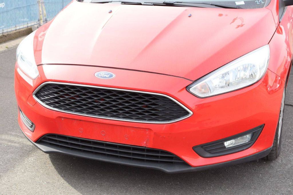 Passenger car Ford Focus Petrol 85hp 2015 (Margin)