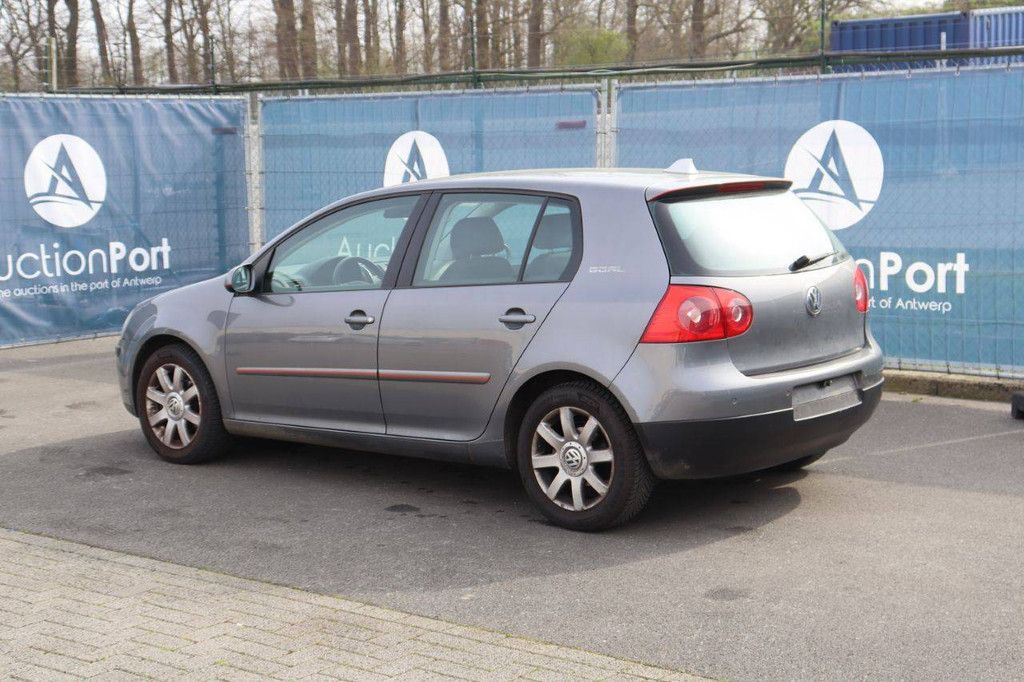 Pkw Volkswagen Golf Benzin 140 PS 2006 (Margin)