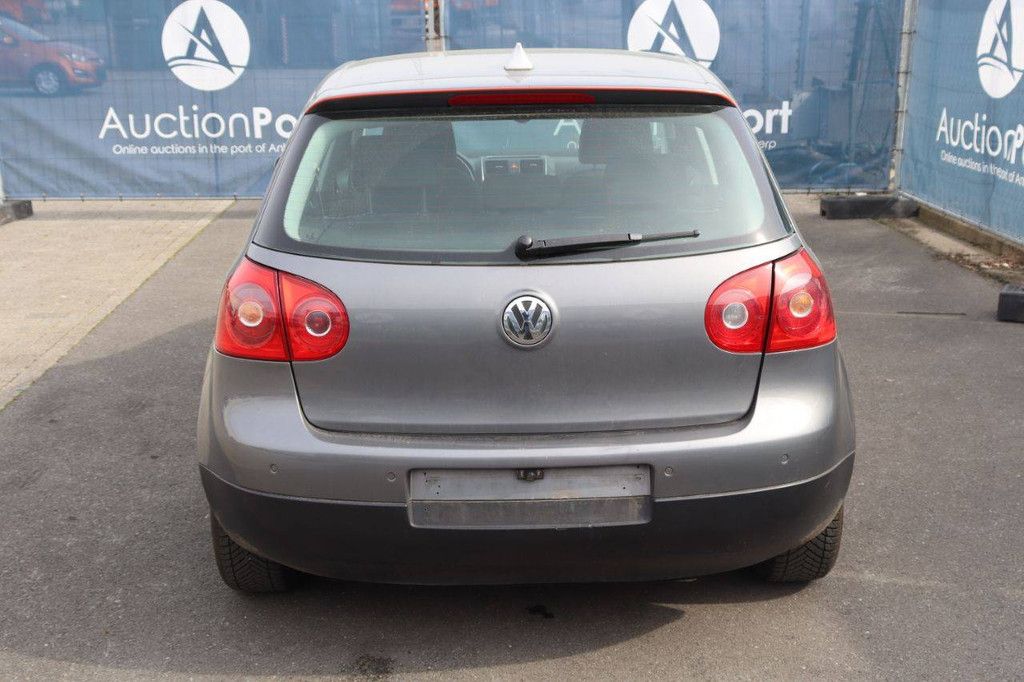 Pkw Volkswagen Golf Benzin 140 PS 2006 (Margin)