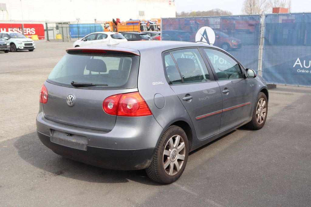Pkw Volkswagen Golf Benzin 140 PS 2006 (Margin)