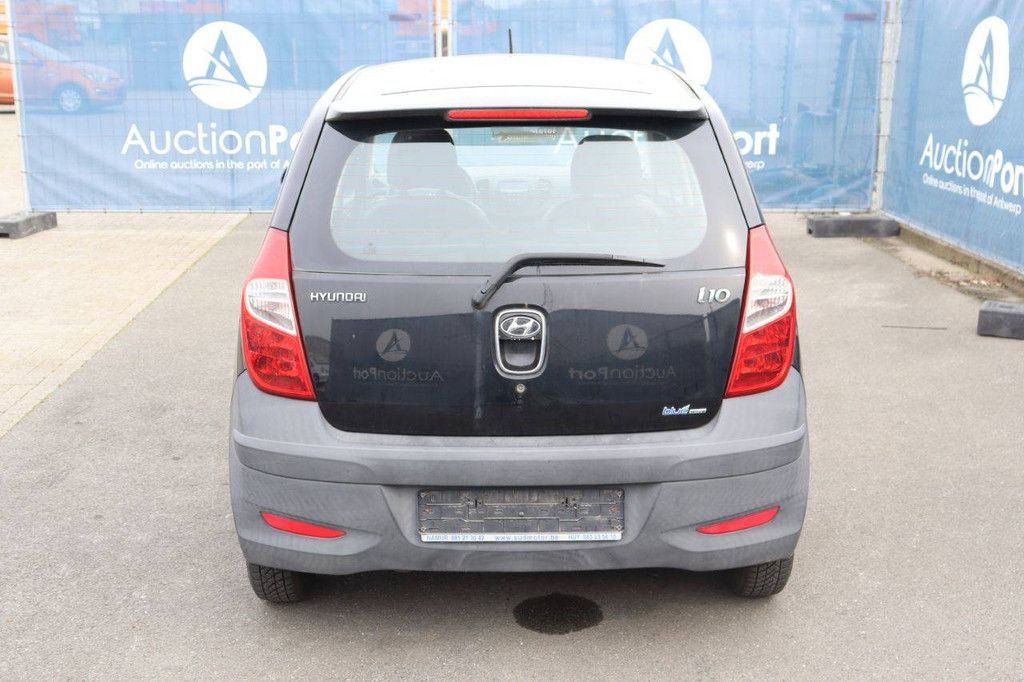 Hyundai i10 Petrol 69hp Passenger Car 2011 (Margin)