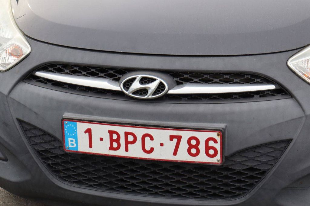 Hyundai i10 Petrol 69hp Passenger Car 2011 (Margin)