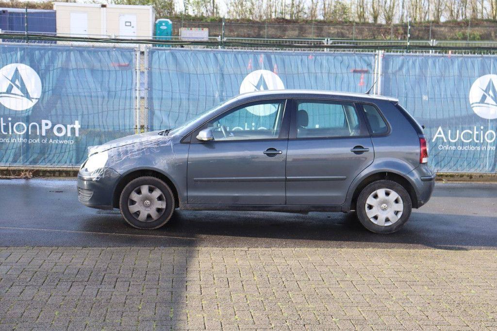 Pkw Volkswagen Polo Benzin 75 PS 2005 (Marge)
