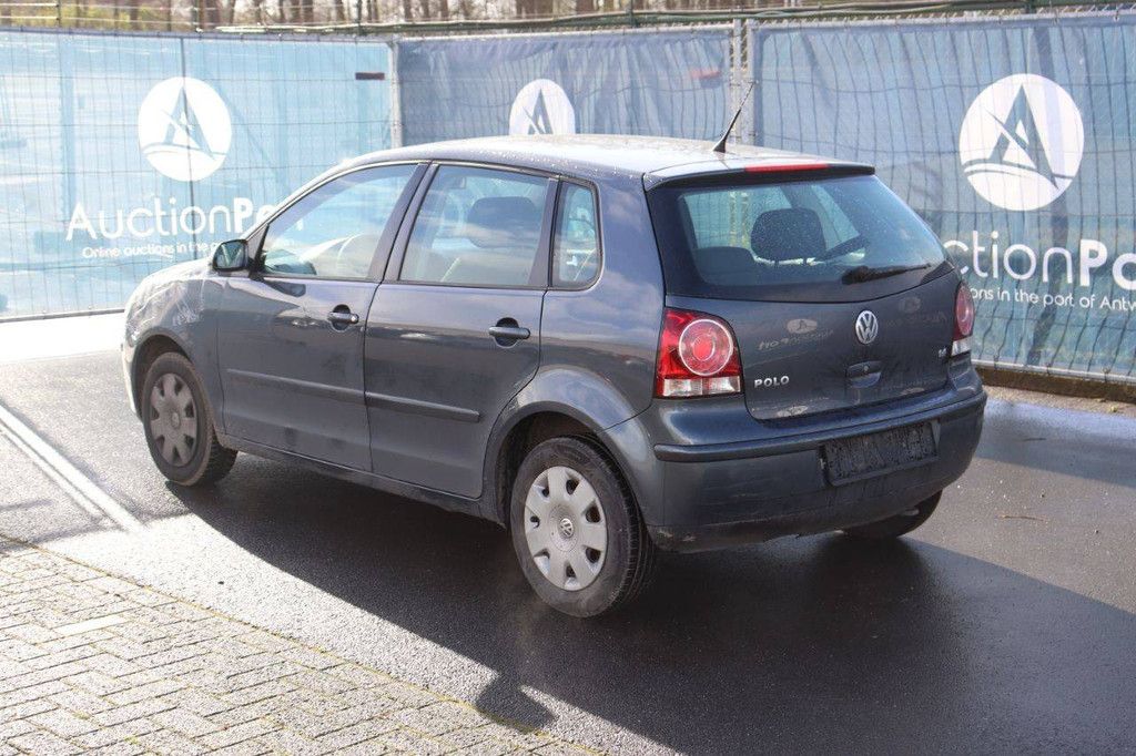 Pkw Volkswagen Polo Benzin 75 PS 2005 (Marge)