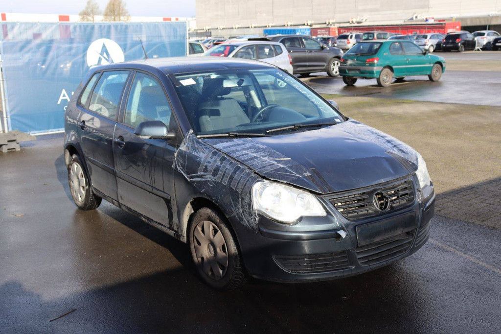 Pkw Volkswagen Polo Benzin 75 PS 2005 (Marge)