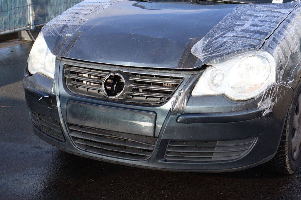 Pkw Volkswagen Polo Benzin 75 PS 2005 (Marge)