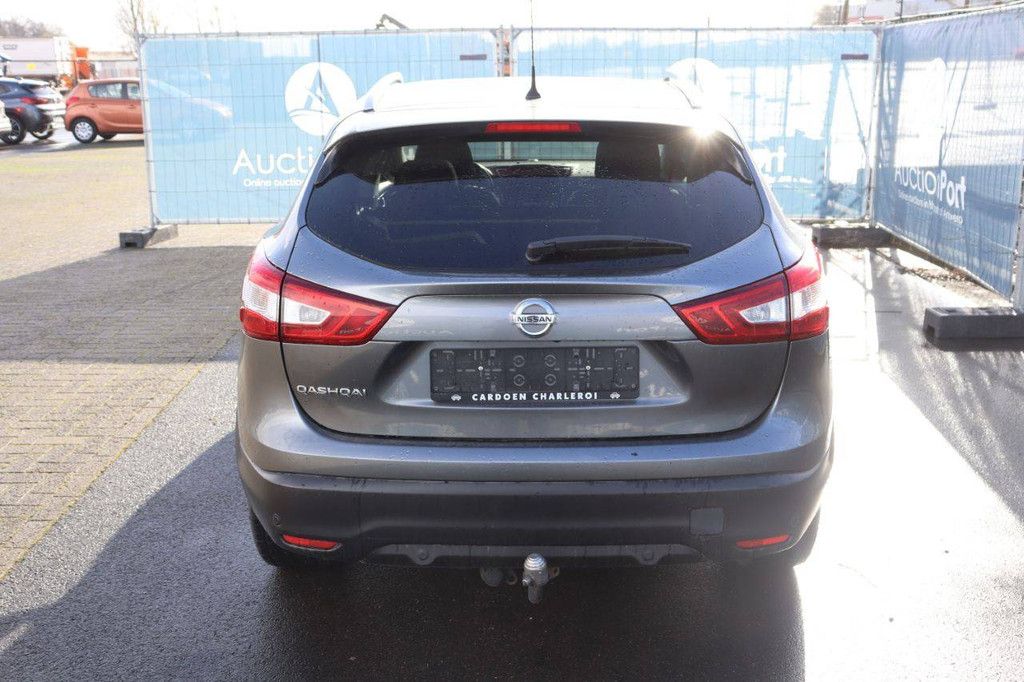 SUV Nissan Qashqai Petrol 115hp 2016 (Margin)