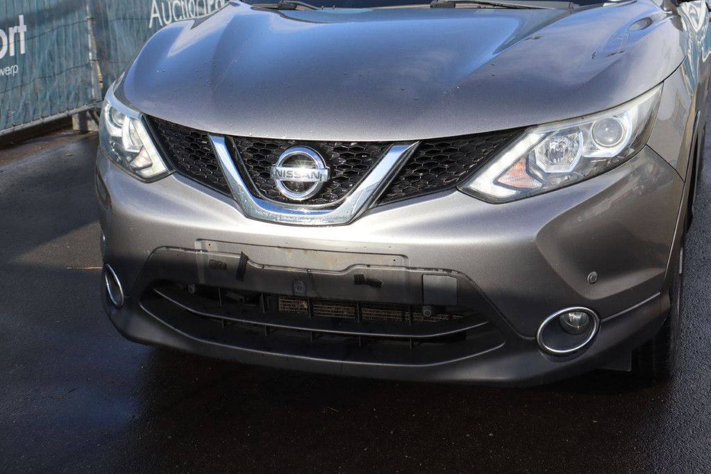 SUV Nissan Qashqai Petrol 115hp 2016 (Margin)