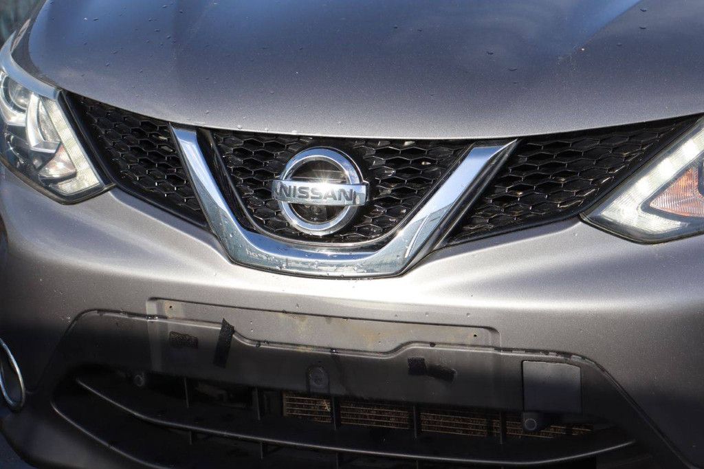 SUV Nissan Qashqai Petrol 115hp 2016 (Margin)