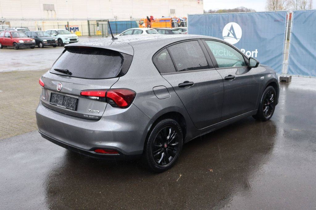 Pkw Fiat Tipo Benzin 95 PS 2020 (Marge)