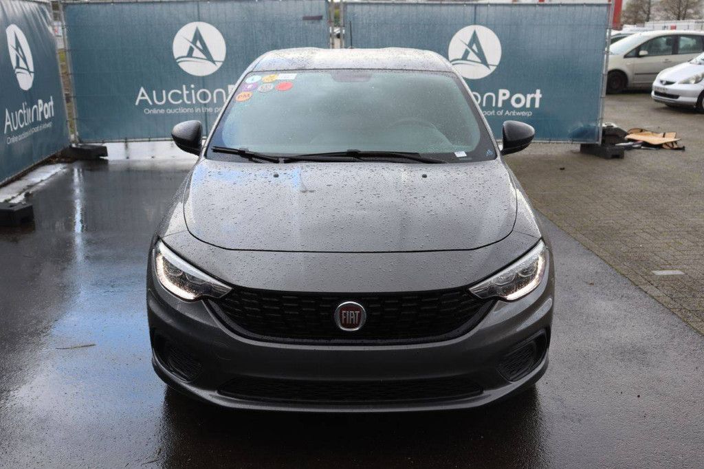 Pkw Fiat Tipo Benzin 95 PS 2020 (Marge)