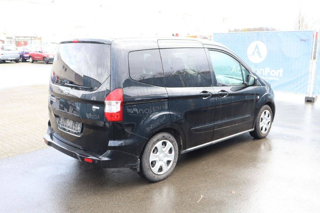 Personenauto Ford Tourneo Benzine 100pk 2017 (Marge)