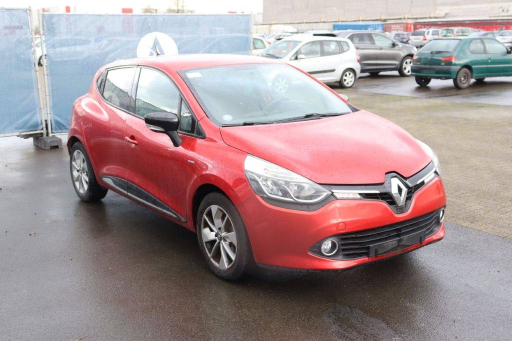 Personenauto Renault Clio Benzine 74pk 2016 (Marge)
