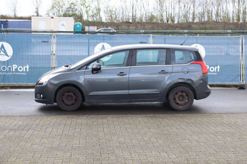 Pkw Peugeot 5008 Benzin 120 PS 2018 (Margin)