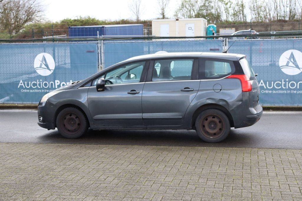 Pkw Peugeot 5008 Benzin 120 PS 2018 (Margin)