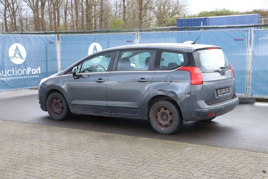 Pkw Peugeot 5008 Benzin 120 PS 2018 (Margin)