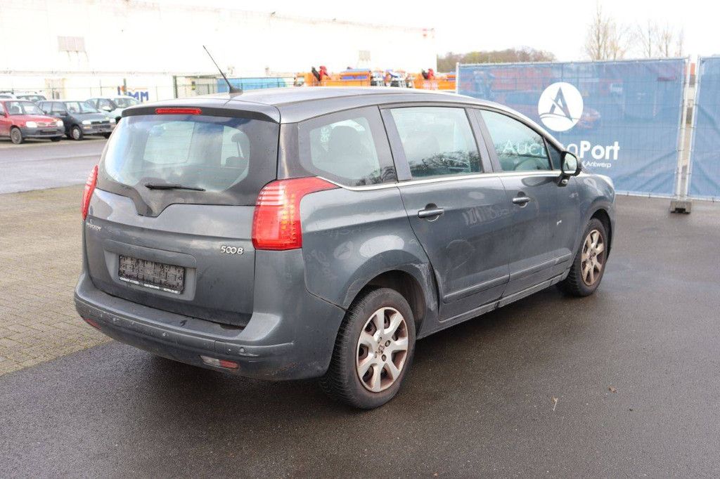 Pkw Peugeot 5008 Benzin 120 PS 2018 (Margin)