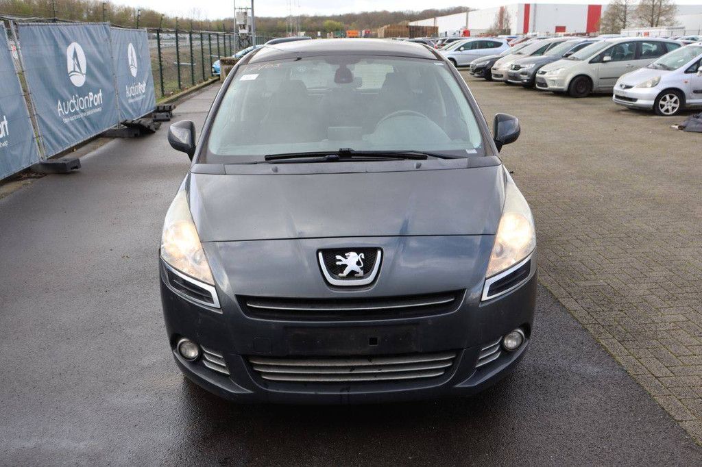 Pkw Peugeot 5008 Benzin 120 PS 2018 (Margin)