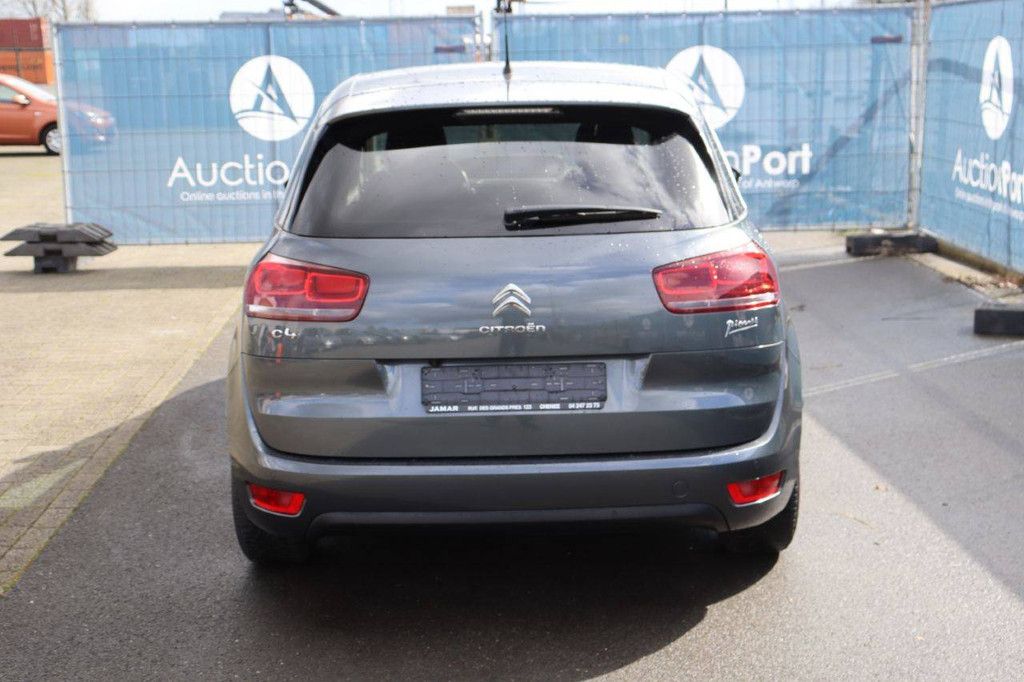 Passenger car Citroën C4 Petrol 130hp 2016 (Margin)