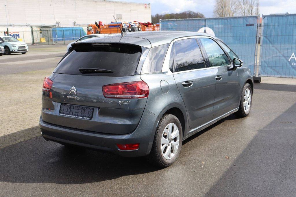 Passenger car Citroën C4 Petrol 130hp 2016 (Margin)