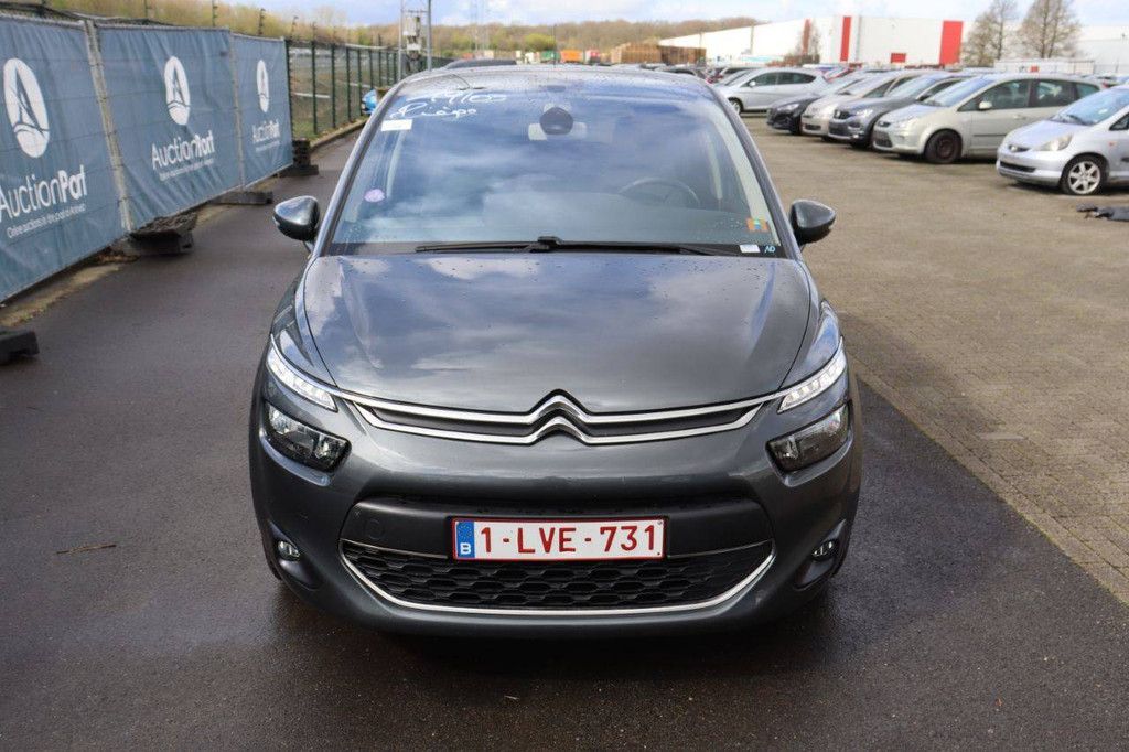 Passenger car Citroën C4 Petrol 130hp 2016 (Margin)