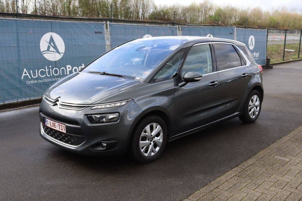 Passenger car Citroën C4 Petrol 130hp 2016 (Margin)