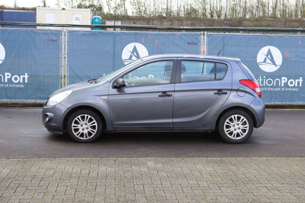 Hyundai i20 Petrol 85hp Passenger Car 2011 (Margin)
