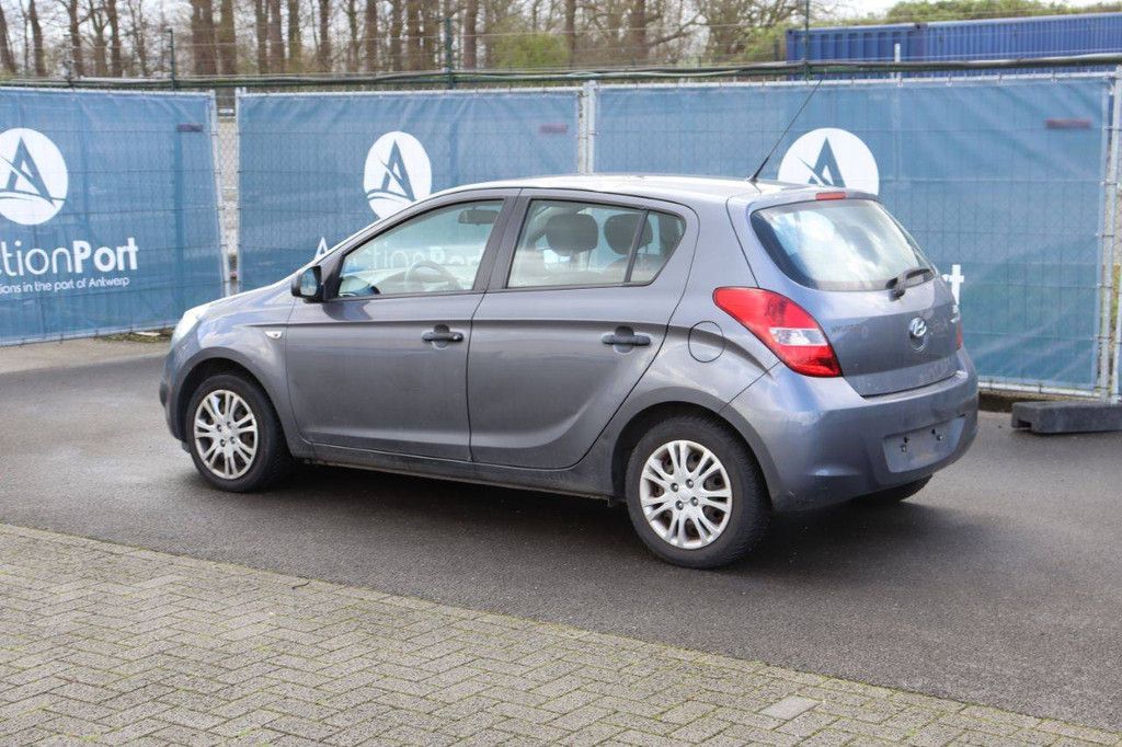 Hyundai i20 Petrol 85hp Passenger Car 2011 (Margin)
