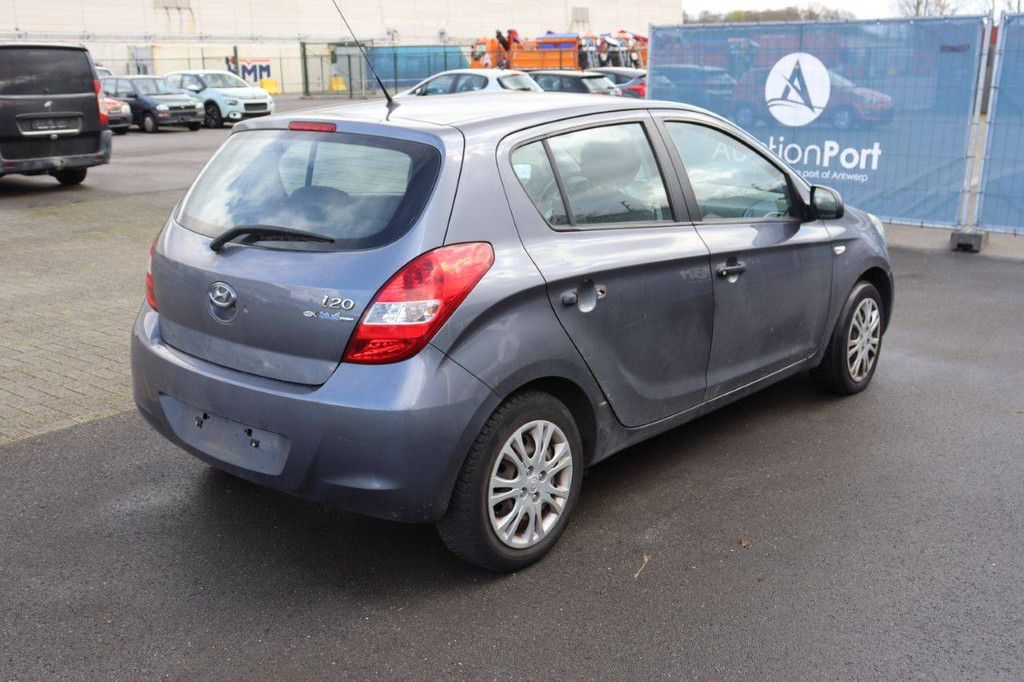Hyundai i20 Petrol 85hp Passenger Car 2011 (Margin)