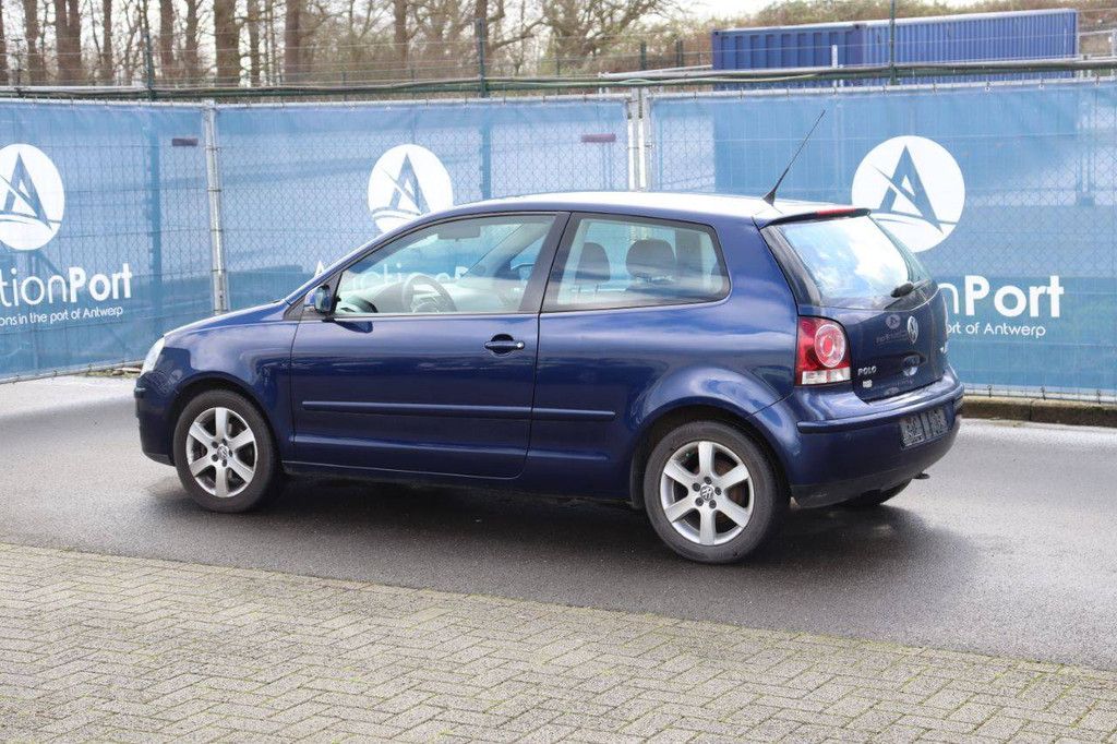 Pkw Volkswagen Polo Benzin 80 PS 2007 (Margin)