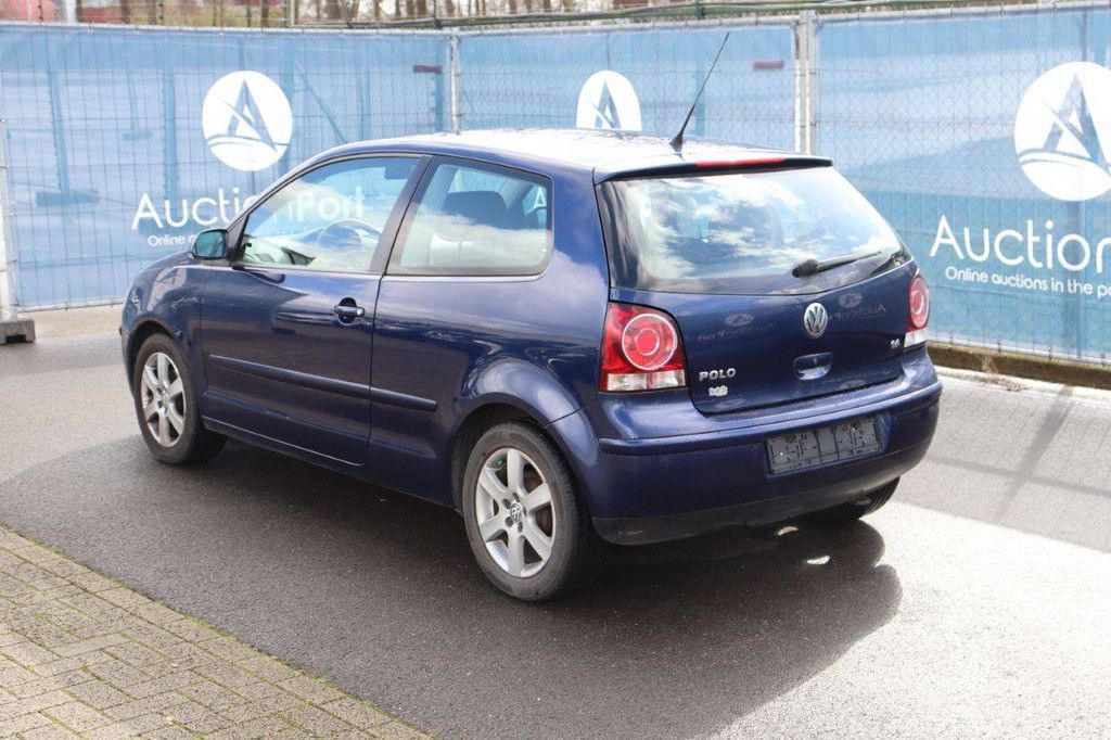 Pkw Volkswagen Polo Benzin 80 PS 2007 (Margin)