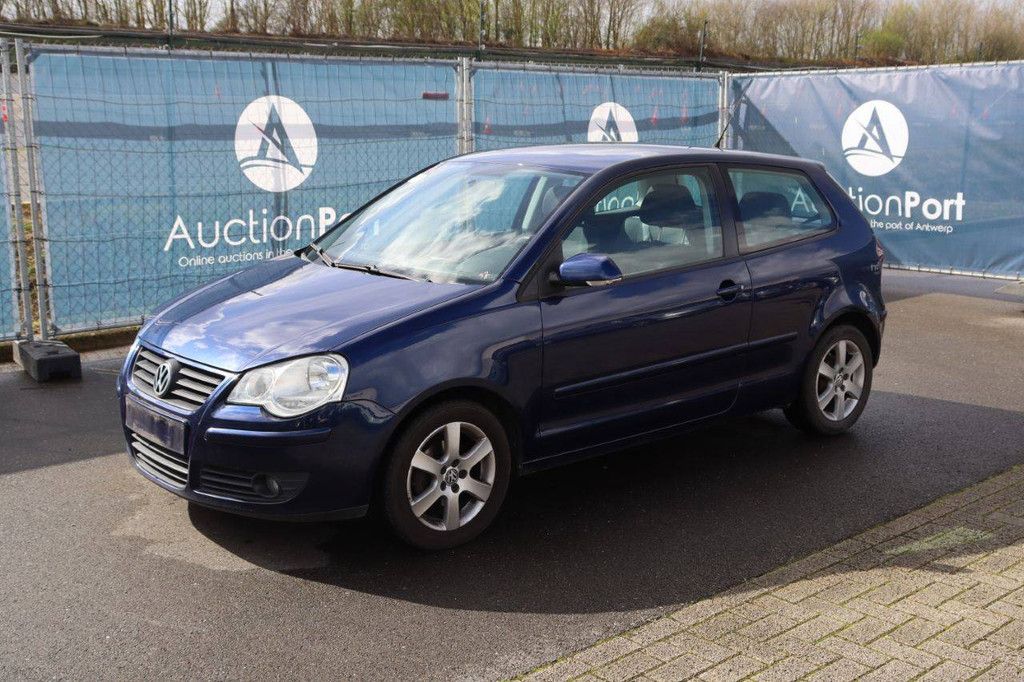 Pkw Volkswagen Polo Benzin 80 PS 2007 (Margin)