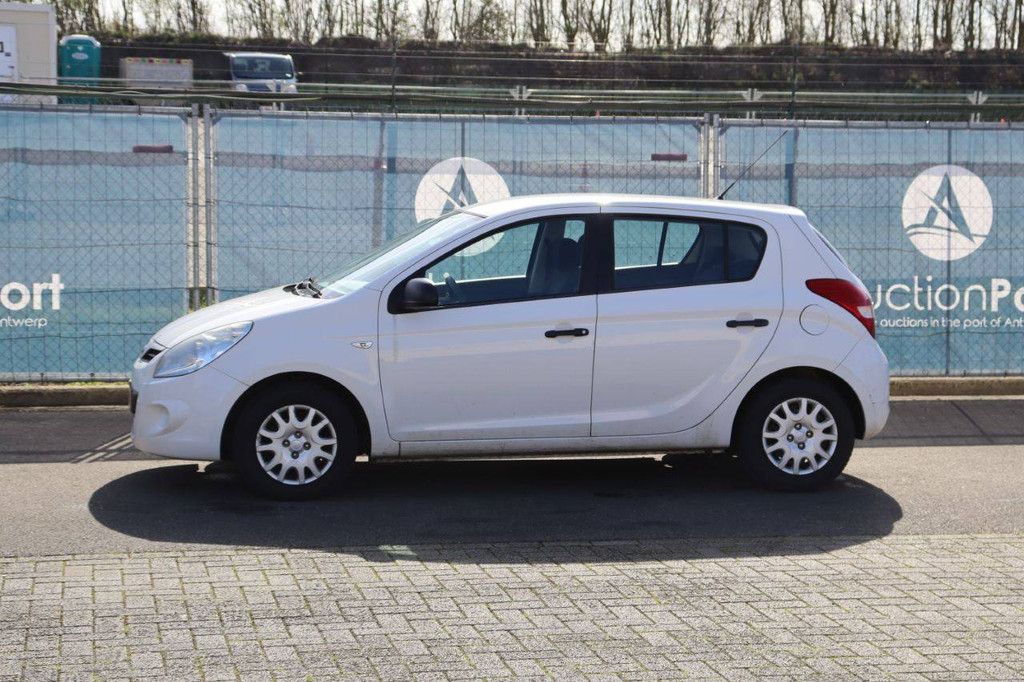Hyundai i20 Benziner 78 PS Pkw 2012 (Margin)