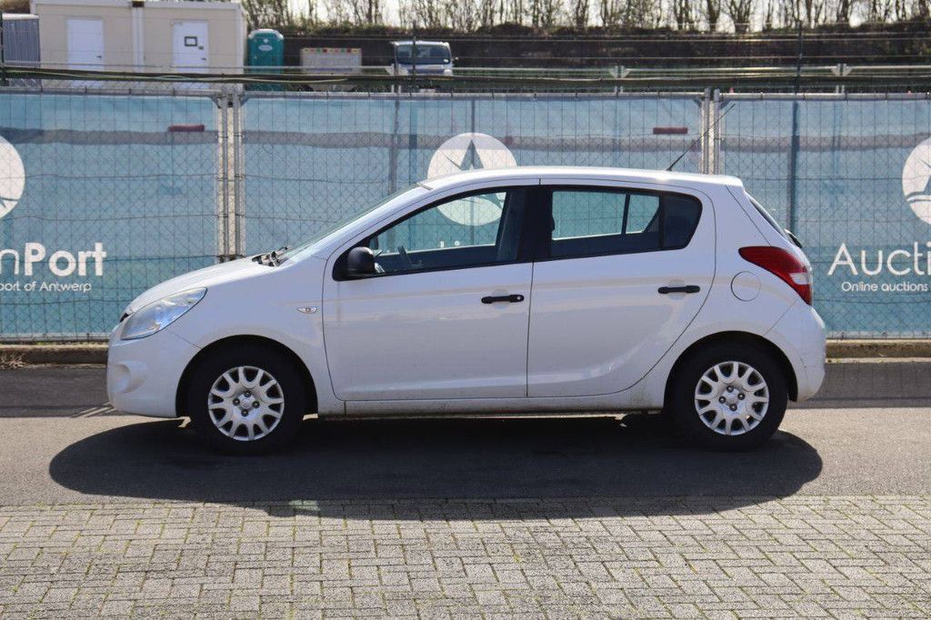 Hyundai i20 Benziner 78 PS Pkw 2012 (Margin)