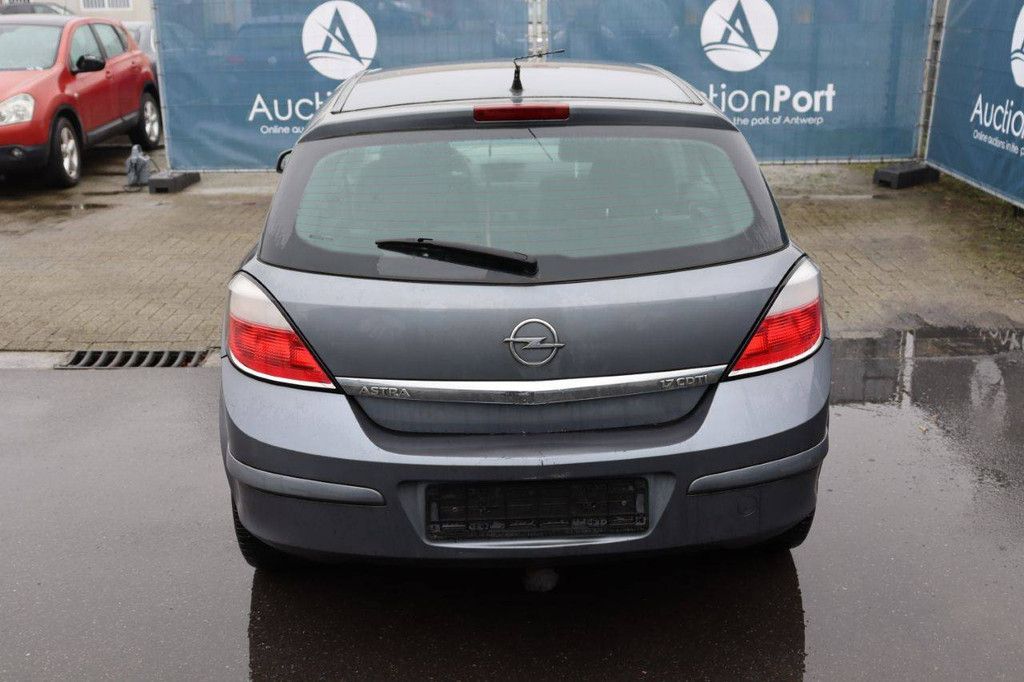 Pkw Opel Astra Diesel 100 PS 2004 (Margin)